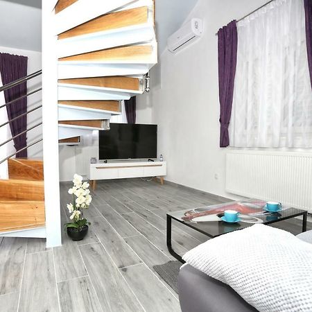Apartman Kristian Trogir Exterior foto