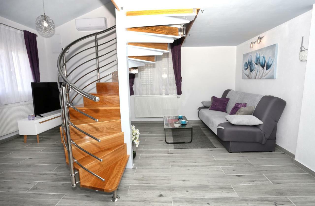 Apartman Kristian Trogir Exterior foto